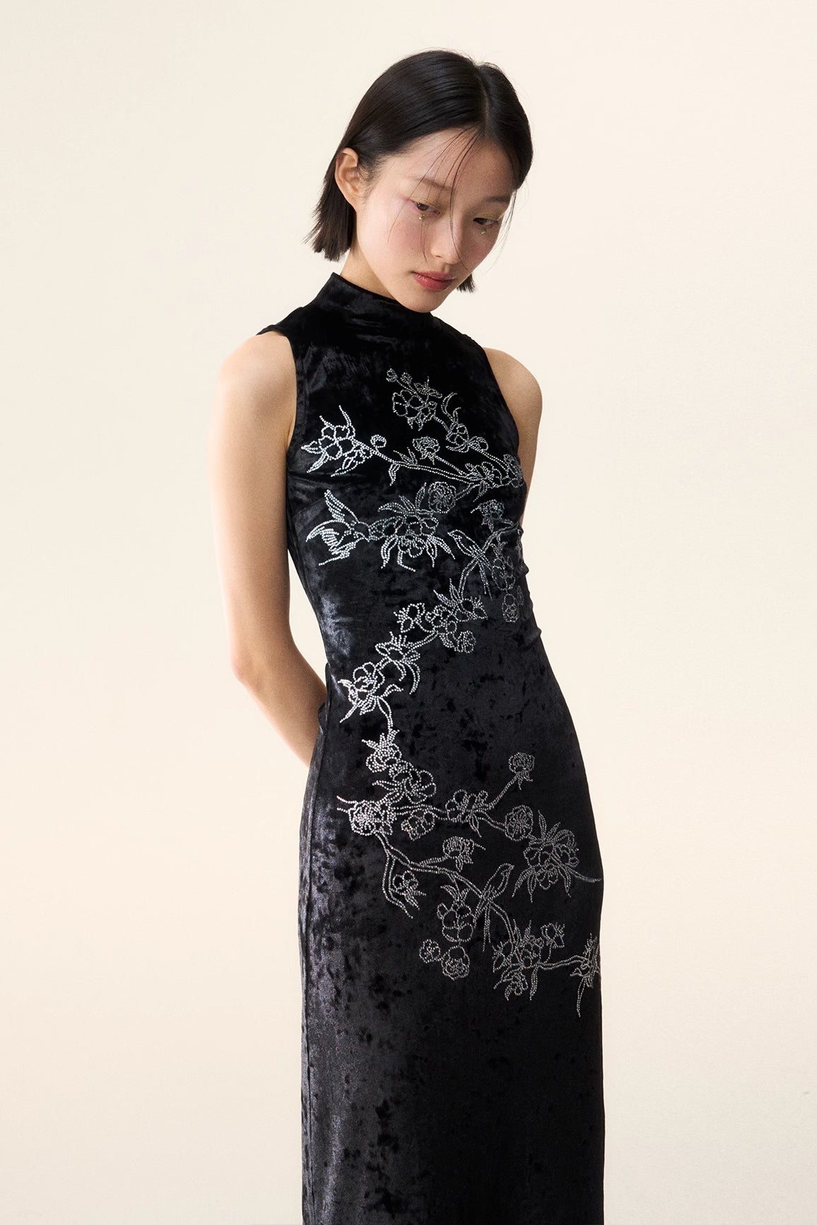 'Radiant Jade in Spring Sunlight' Qipao Dress